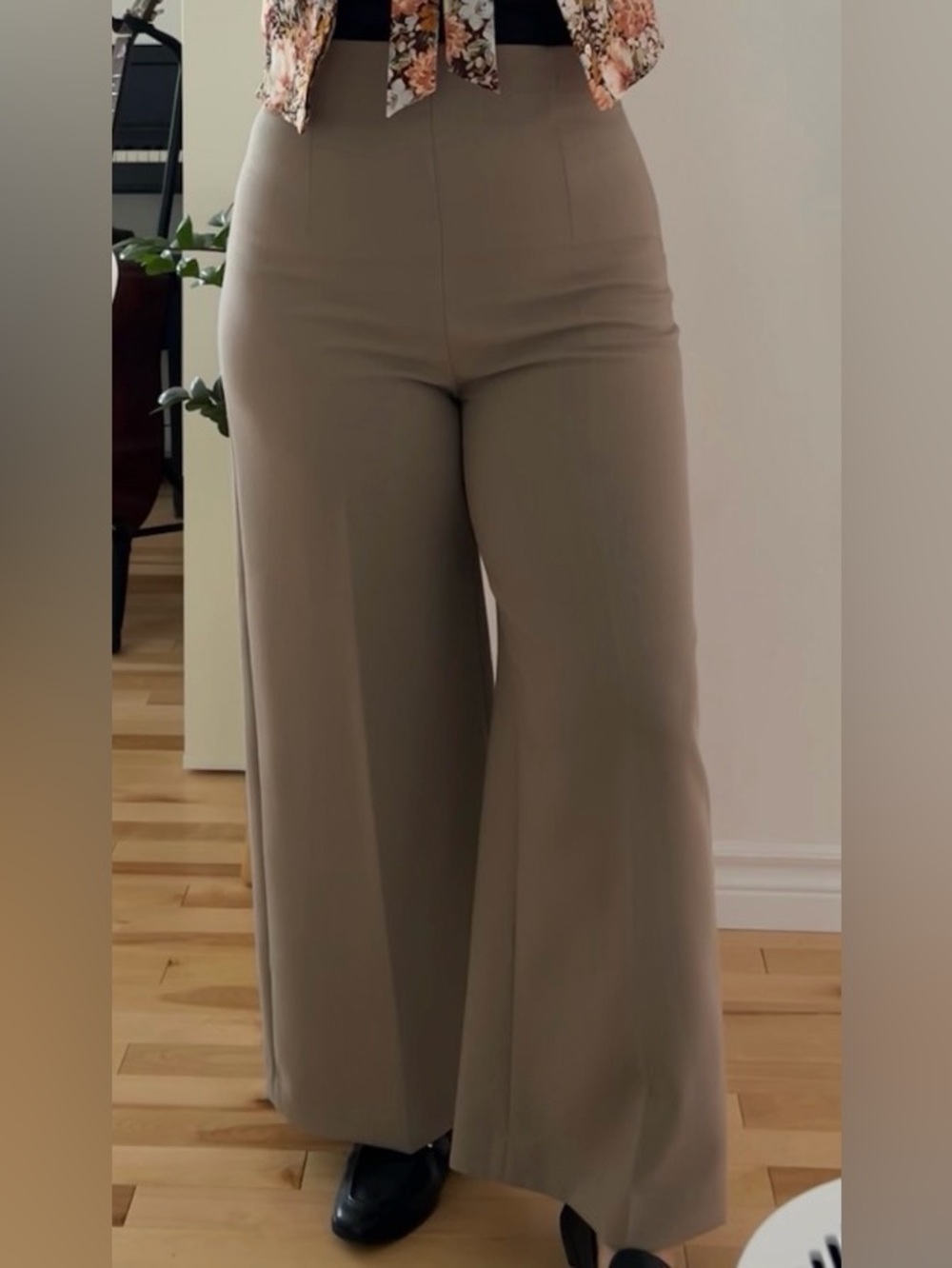 Zara Beige Wide Leg Trousers